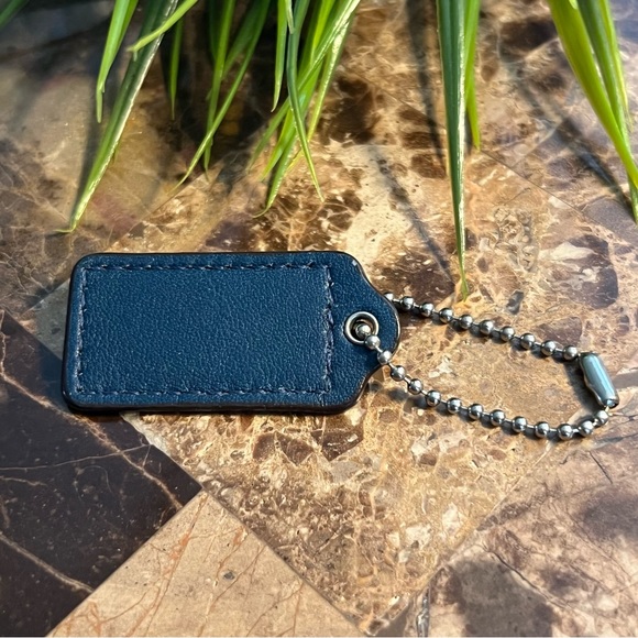 Medium 2” COACH Navy Blue Patent Leather Hangtag Hanging Tag Charm - Picture 2 of 2